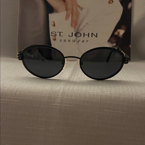 St. John Accessories - St. John Elegant Black Oval Sunglasses. S-522 BLk